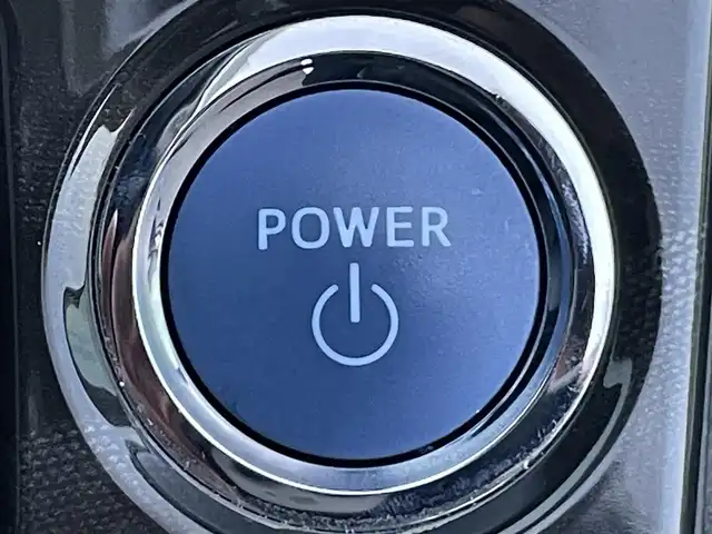 トヨタ クラウン ハイブリッド アスリートS 岡山県 2013(平25)年 8.6万km ホワイトパールクリスタルシャイン 登録時走行距離85782km/純正ナビ/フルセグTV（AM.FM.TV.CD.DVD.BT）/サンルーフ/禁煙車/ワンオーナー/前後ドライブレコーダー/バックカメラ/前席パワーシート/前席シートヒーター/クルーズコントロール/盗難防止装置/横滑り防止機能/ビルドインETC/ステアリングスイッチ/オートライト/プッシュスタート/アイドリングストップ/純正１８インチAW/純正マット/純正ドアバイザー/保証書/取扱説明書/ディーラー整備記録簿/スペアキー