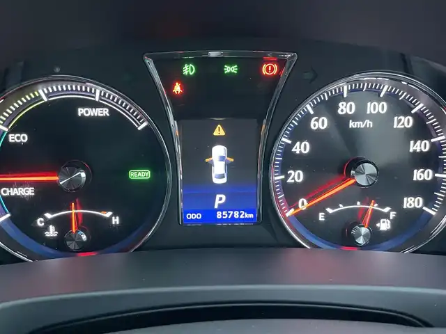 トヨタ クラウン ハイブリッド アスリートS 岡山県 2013(平25)年 8.6万km ホワイトパールクリスタルシャイン 登録時走行距離85782km/純正ナビ/フルセグTV（AM.FM.TV.CD.DVD.BT）/サンルーフ/禁煙車/ワンオーナー/前後ドライブレコーダー/バックカメラ/前席パワーシート/前席シートヒーター/クルーズコントロール/盗難防止装置/横滑り防止機能/ビルドインETC/ステアリングスイッチ/オートライト/プッシュスタート/アイドリングストップ/純正１８インチAW/純正マット/純正ドアバイザー/保証書/取扱説明書/ディーラー整備記録簿/スペアキー