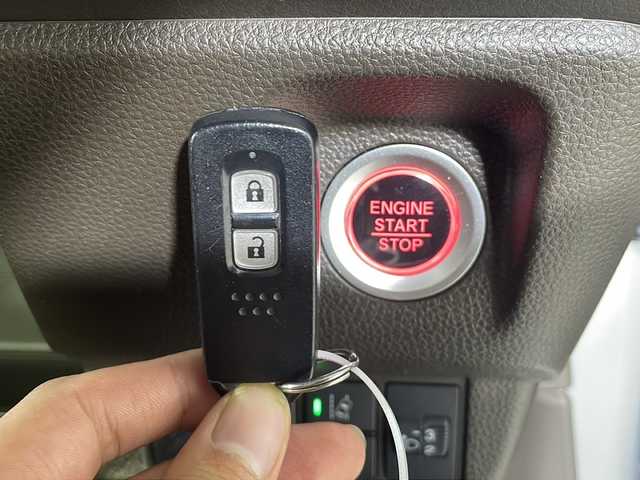 ホンダ Ｎ ＷＧＮ L ホンダセンシング 広島県 2020(令2)年 4.9万km ルナシルバーM 禁煙/ホンダセンシング/●衝突軽減ブレーキ〈CMBS〉/●誤発進抑制機能/●歩行者事故低減ステアリング/●先行車発進お知らせ機能/●標識認識機能/●路外逸脱抑制機能/●渋滞追従機能付ACC〈アダプティブ・クルーズ・コントロール〉●LKAS〈車線維持支援システム〉/●後方誤発進抑制機能/●オートハイビーム/純正ナビ（VXM-204VFi)/・フルセグ/Bluetooth/CD/DVD/SD/MusicRack/バックカメラ/ステアリングスイッチ/LEDヘッドライト/オートライト/シートヒーター/オートリトラミラー/電動パーキングブレーキ/ブレーキホールド/ヘッドライトレベライザー/ETC/ドアバイザー