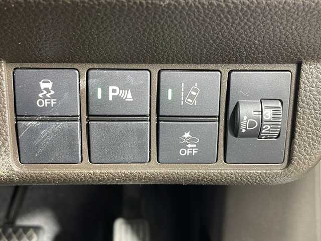 ホンダ Ｎ ＷＧＮ L ホンダセンシング 広島県 2020(令2)年 4.9万km ルナシルバーM 禁煙/ホンダセンシング/●衝突軽減ブレーキ〈CMBS〉/●誤発進抑制機能/●歩行者事故低減ステアリング/●先行車発進お知らせ機能/●標識認識機能/●路外逸脱抑制機能/●渋滞追従機能付ACC〈アダプティブ・クルーズ・コントロール〉●LKAS〈車線維持支援システム〉/●後方誤発進抑制機能/●オートハイビーム/純正ナビ（VXM-204VFi)/・フルセグ/Bluetooth/CD/DVD/SD/MusicRack/バックカメラ/ステアリングスイッチ/LEDヘッドライト/オートライト/シートヒーター/オートリトラミラー/電動パーキングブレーキ/ブレーキホールド/ヘッドライトレベライザー/ETC/ドアバイザー