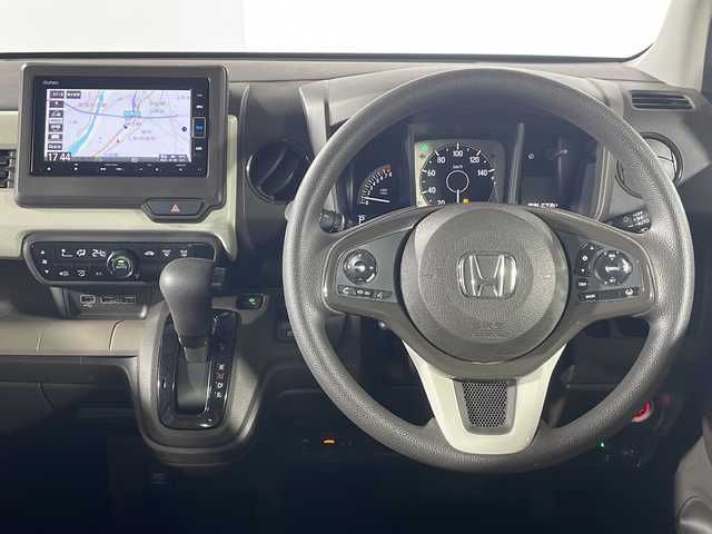 ホンダ Ｎ ＷＧＮ L ホンダセンシング 広島県 2020(令2)年 4.9万km ルナシルバーM 禁煙/ホンダセンシング/●衝突軽減ブレーキ〈CMBS〉/●誤発進抑制機能/●歩行者事故低減ステアリング/●先行車発進お知らせ機能/●標識認識機能/●路外逸脱抑制機能/●渋滞追従機能付ACC〈アダプティブ・クルーズ・コントロール〉●LKAS〈車線維持支援システム〉/●後方誤発進抑制機能/●オートハイビーム/純正ナビ（VXM-204VFi)/・フルセグ/Bluetooth/CD/DVD/SD/MusicRack/バックカメラ/ステアリングスイッチ/LEDヘッドライト/オートライト/シートヒーター/オートリトラミラー/電動パーキングブレーキ/ブレーキホールド/ヘッドライトレベライザー/ETC/ドアバイザー