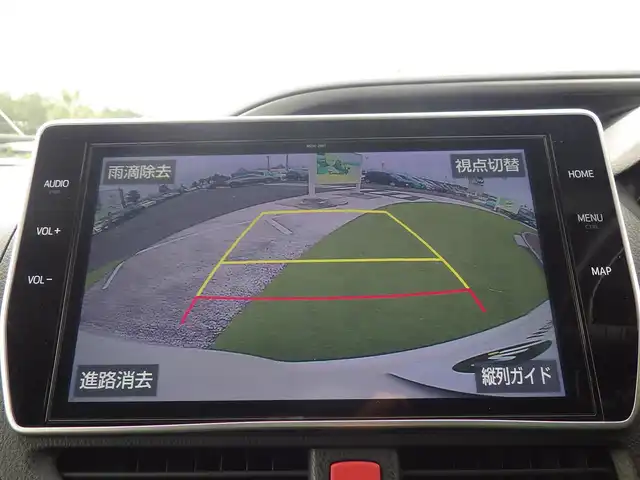 トヨタ ヴォクシー ZS 煌Ⅱ 千葉県 2020(令2)年 5.7万km ホワイトパールクリスタルシャイン Toyota Safety Sense/・プリクラッシュセーフティ/・レーンディパーチャーアラート/・オートハイビーム/クルーズコントロール/両側パワースライドドア/純正SDナビ/地デジTV/【DVD/CD再生機能　Bluetooth接続】/バックカメラ/フリップダウンモニター/ドライブレコーダー（前後撮影）/革巻きステアリング/ステアリングスイッチ/ETC/LEDヘッドライト/フォグライト/ウインカーミラー/クリアランスソナー/純正16インチアルミホイル/スマートキー