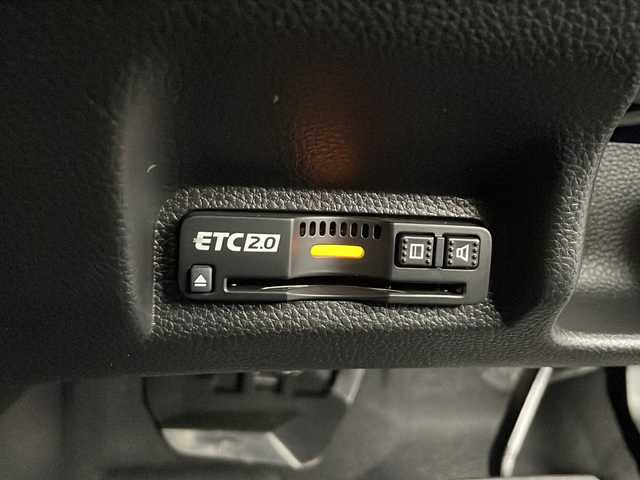 ホンダ ヴェゼル ハイブリッド e:HEV Z 愛知県 2025(令7)年 0.1千km クリスタルブラックパール /R7年10月登録済未使用車//純正HondaCONNECTナビ//フルセグTV/AMFM/Bluetooth/USB//AppleCarPlay/AndroidAuto//ビルトインETC2.0//バックカメラ//HondaSENSING//アダプティブクルーズコントロール//パーキングセンサーシステム//ブラインドスポットモニター//アダプティブドライビングビーム//後退出庫サポート//フルLEDヘッドランプ//オートライト//LEDアクティブコーナリングライト//LEDフォグランプ//フルLEDリアコンビランプ//ハンズフリーパワーテールゲート//プライムスムースコンビシート//前席シートヒーター//革巻きステアリング//ステアリングスイッチ//ステアリングヒーター//パドルシフト式減速セレクター//純正18インチアルミホイール//電子パーキングブレーキ//ブレーキホールド//ヒルディセントコントロール//プッシュスタート//電動格納ミラー//アイドリングストップ