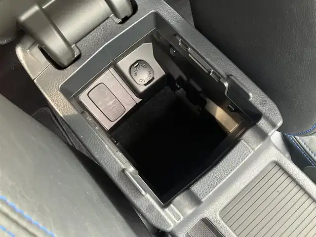 スバル レヴォーグ 1．6GT－S アイサイト 道南・函館 2015(平27)年 4.5万km ギャラクシーブルーシリカ /社外ＳＤナビ//フルセグＴＶ//バックカメラ//クルーズコントロール//レーンキープアシスト//先行車発進通知//車線逸脱警報//衝突軽減ブレーキ//パドルシフト//パワーシート//シートヒーター//フロアマット//ＥＴＣ//スマートキー