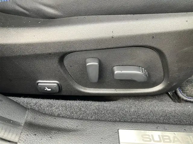 スバル レヴォーグ 1．6GT－S アイサイト 道南・函館 2015(平27)年 4.5万km ギャラクシーブルーシリカ /社外ＳＤナビ//フルセグＴＶ//バックカメラ//クルーズコントロール//レーンキープアシスト//先行車発進通知//車線逸脱警報//衝突軽減ブレーキ//パドルシフト//パワーシート//シートヒーター//フロアマット//ＥＴＣ//スマートキー