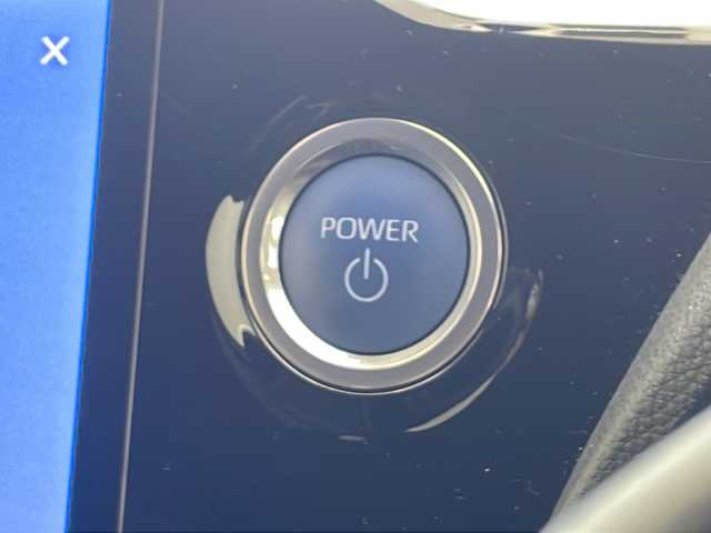 トヨタ ヴォクシー ハイブリッド S－Z 沖縄県 2022(令4)年 2.2万km グリッターブラックガラスフレーク 純正10.5型ディスプレイオーディオ/　フルセグTV/Bluetooth/バックカメラ/前後ドライブレコーダー/トヨタセーフティセンス/・レーダークルーズコントロール/・衝突軽減ブレーキ/・レーンキープアシスト/・オートマチックハイビーム/両側パワースライドドア/ETC/LEDヘッドライト/シートヒーター/アクセサリーコンセント/プッシュスタート/スマートキー/電動パーキングブレーキ/純正アルミホイール/ブラインドスポットモニター/電動格納ミラー/SOSボタン/ステアリングスイッチ/ハーフレザーシート