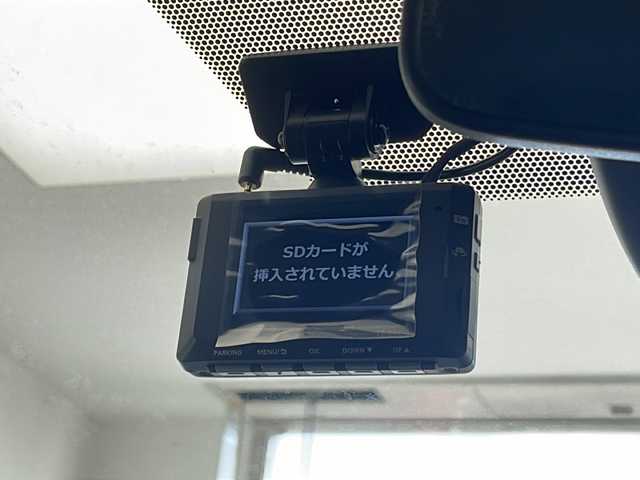 トヨタ ヴォクシー ハイブリッド S－Z 沖縄県 2022(令4)年 2.2万km グリッターブラックガラスフレーク 純正10.5型ディスプレイオーディオ/　フルセグTV/Bluetooth/バックカメラ/前後ドライブレコーダー/トヨタセーフティセンス/・レーダークルーズコントロール/・衝突軽減ブレーキ/・レーンキープアシスト/・オートマチックハイビーム/両側パワースライドドア/ETC/LEDヘッドライト/シートヒーター/アクセサリーコンセント/プッシュスタート/スマートキー/電動パーキングブレーキ/純正アルミホイール/ブラインドスポットモニター/電動格納ミラー/SOSボタン/ステアリングスイッチ/ハーフレザーシート