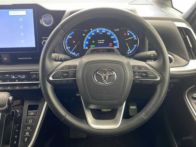 トヨタ ヴォクシー ハイブリッド S－Z 沖縄県 2022(令4)年 2.2万km グリッターブラックガラスフレーク 純正10.5型ディスプレイオーディオ/　フルセグTV/Bluetooth/バックカメラ/前後ドライブレコーダー/トヨタセーフティセンス/・レーダークルーズコントロール/・衝突軽減ブレーキ/・レーンキープアシスト/・オートマチックハイビーム/両側パワースライドドア/ETC/LEDヘッドライト/シートヒーター/アクセサリーコンセント/プッシュスタート/スマートキー/電動パーキングブレーキ/純正アルミホイール/ブラインドスポットモニター/電動格納ミラー/SOSボタン/ステアリングスイッチ/ハーフレザーシート