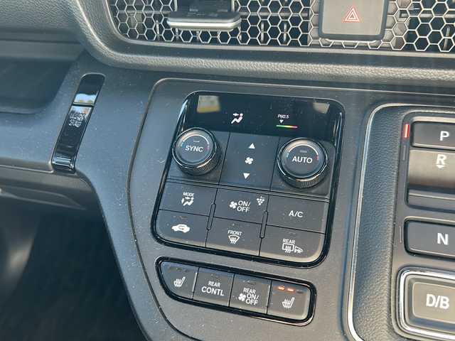 ホンダ ステップワゴン スパーダ eHEV 富山県 2022(令4)年 1.8万km ミッドナイトブルービームM ワンオーナー/スマートキー２本/衝突安全ブレーキ/メーカーオプションナビ/全周囲モニター/前後ドラレコ/シーケンシャルウィンカー/フルセグTV/Bluetooth/DVD/CD再生/ビルトインETC2.0/パドルシフト/純正16インチAW/前席シートヒーター/LEDヘッドライト/フォグランプ/ACC/ハーフレザーシート/純正フロアマット/ドアバイザー/ハンドルスイッチ/革巻きハンドル/Pバックドア/BSI/横滑り防止装置/プッシュスタート/電動パーキング/２列目オットマン/衝突軽減ブレーキ