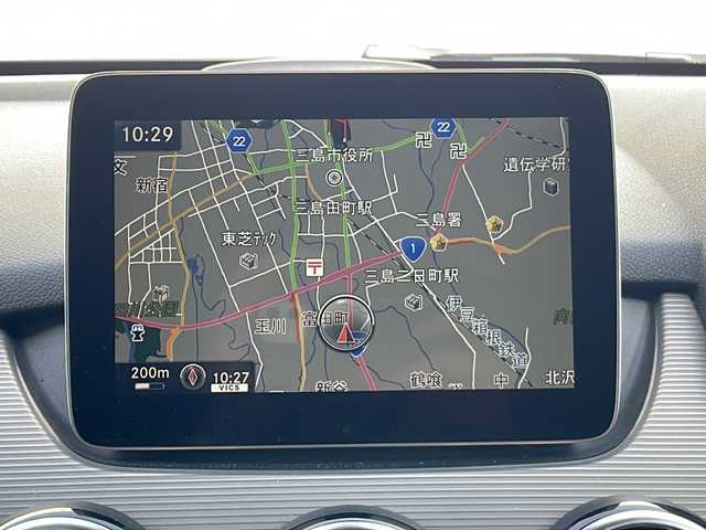 メルセデス・ベンツ Ｂ１８０ 静岡県 2017(平29)年 5.5万km ガンＭ /純正ナビ//CD Bluetooth//バックカメラ//ディスタンスパイロット//LEDヘッドライト//キーレスゴー//シートヒーター//純正16インチAW//ブラインドスポットモニター