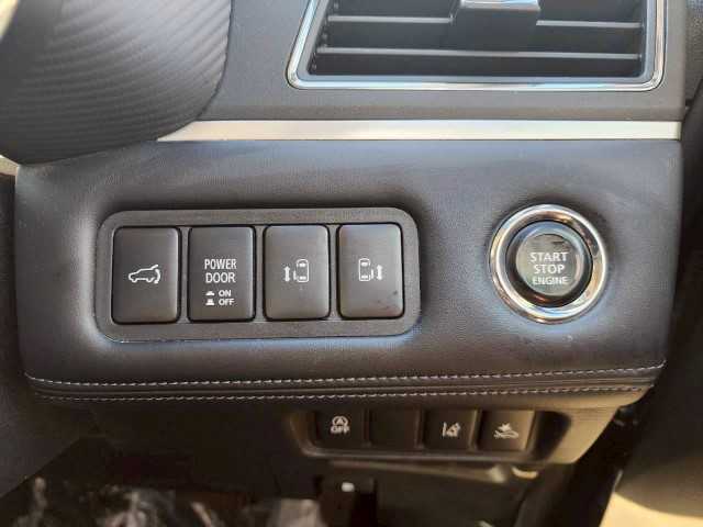 三菱 デリカＤ：５ P 岩手県 2020(令2)年 6.7万km エメラルドブラックパール/アイガーグレーメタリック 全方位カメラ　/純正ナビ　/両側パワスラ/シートカバー　/前席シートヒーター　/アイドリングストップ　/オートサイドステップ　/前後ドラレコ　/レーダークルーズコントロール　/後席フリップダウンモニター　/ＢＳＭ　/電動格納ミラー　/ＥＴＣ