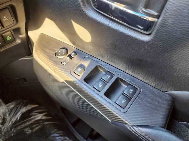 三菱 デリカＤ：５ P 岩手県 2020(令2)年 6.7万km エメラルドブラックパール/アイガーグレーメタリック 全方位カメラ　/純正ナビ　/両側パワスラ/シートカバー　/前席シートヒーター　/アイドリングストップ　/オートサイドステップ　/前後ドラレコ　/レーダークルーズコントロール　/後席フリップダウンモニター　/ＢＳＭ　/電動格納ミラー　/ＥＴＣ