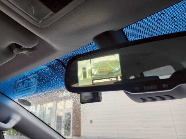 三菱 デリカＤ：５ P 岩手県 2020(令2)年 6.7万km エメラルドブラックパール/アイガーグレーメタリック 全方位カメラ　/純正ナビ　/両側パワスラ/シートカバー　/前席シートヒーター　/アイドリングストップ　/オートサイドステップ　/前後ドラレコ　/レーダークルーズコントロール　/後席フリップダウンモニター　/ＢＳＭ　/電動格納ミラー　/ＥＴＣ