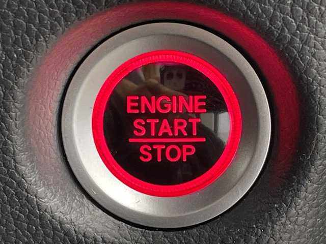 ホンダ Ｎ ＢＯＸ カスタム L 岐阜県 2023(令5)年 4.7万km プラチナホワイトパール 社外SDナビ/フルセグ/BT/USB/DVD/バックカメラ/ホンダセンシング/・アダプティブクルーズコントロール/・車線維持支援システム/・衝突軽減ブレーキ/・誤発進抑制機能/・先行車発進お知らせ機能/・歩行者事故低減ステアリング/・路外逸脱抑制機能/・標識認識機能/・オートハイビーム/純正ドライブレコーダー/ビルトインETC/両側パワースライドドア/前席ヒートヒーター/パーキングセンサー/純正フロアマット/純正14インチAW/LEDオートライト/フォグランプ/シートバックテーブル/サンシェード/アイドリングストップ