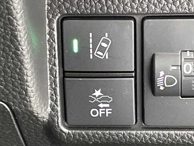 ホンダ Ｎ ＢＯＸ カスタム L 岐阜県 2023(令5)年 4.7万km プラチナホワイトパール 社外SDナビ/フルセグ/BT/USB/DVD/バックカメラ/ホンダセンシング/・アダプティブクルーズコントロール/・車線維持支援システム/・衝突軽減ブレーキ/・誤発進抑制機能/・先行車発進お知らせ機能/・歩行者事故低減ステアリング/・路外逸脱抑制機能/・標識認識機能/・オートハイビーム/純正ドライブレコーダー/ビルトインETC/両側パワースライドドア/前席ヒートヒーター/パーキングセンサー/純正フロアマット/純正14インチAW/LEDオートライト/フォグランプ/シートバックテーブル/サンシェード/アイドリングストップ