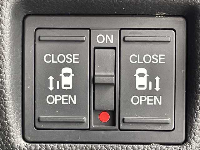 ホンダ Ｎ ＢＯＸ カスタム L 岐阜県 2023(令5)年 4.7万km プラチナホワイトパール 社外SDナビ/フルセグ/BT/USB/DVD/バックカメラ/ホンダセンシング/・アダプティブクルーズコントロール/・車線維持支援システム/・衝突軽減ブレーキ/・誤発進抑制機能/・先行車発進お知らせ機能/・歩行者事故低減ステアリング/・路外逸脱抑制機能/・標識認識機能/・オートハイビーム/純正ドライブレコーダー/ビルトインETC/両側パワースライドドア/前席ヒートヒーター/パーキングセンサー/純正フロアマット/純正14インチAW/LEDオートライト/フォグランプ/シートバックテーブル/サンシェード/アイドリングストップ