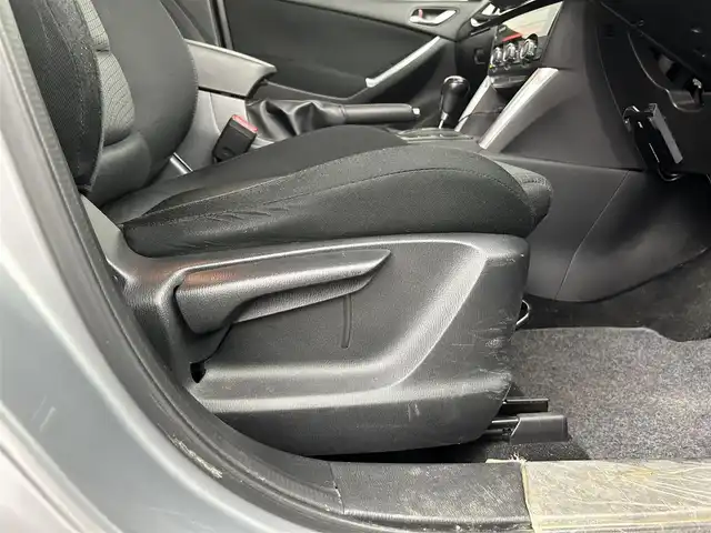 マツダ ＣＸ－５ 20S 道央・札幌 2012(平24)年 5.8万km アルミニウムメタリック ・４WD/・クラリオン2DINオーディオ/　CD/USB/・ステアリングスイッチ/・ドライブレコーダー前方/・クルーズコントロール/・スマートシティブレーキサポート/・リアビークルモニタリング/・タイヤ空気圧センサー/・アイドリングストップ/・横滑り防止装置/・ABS/・MTモード付AT/・AFS/・オートライト/・キセノンヘッドライト/・フロントフォグランプ/・プッシュスタート/・スマートキー