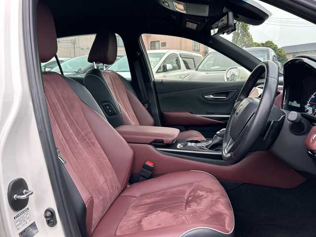 トヨタ クラウン ハイブリッド RS アドバンス 千葉県 2019(平31)年 2.4万km ホワイトパールクリスタルシャイン ナビ　全方位カメラ　AHB　BSM　RCTA　HUD　RSA　PCS　LTA　AHB　電動シート　シートヒーター　ステアヒーター　パーキングアシスト　デジタルミラー　ドラレコ　ETC　AC100V