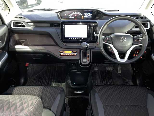 スズキ ソリオ バンディット HV MV 徳島県 2023(令5)年 5.6万km ピュアホワイトP 純正9型ナビ/全方位カメラ/VIEWスイッチ/デュアルブレーキサポートシステム/クルーズコントロール追従有/ヘッドアップディスプレイ/両側パワースライドドア/ドライブレコーダー前後/フルセグTV（走行中視聴可）/コーナーセンサー前後/純正フロアマット/USB入力端子/横滑り防止装置/レーンキープアシスト/盗難防止装置/オートライト/LEDヘッドライト/スマートキー