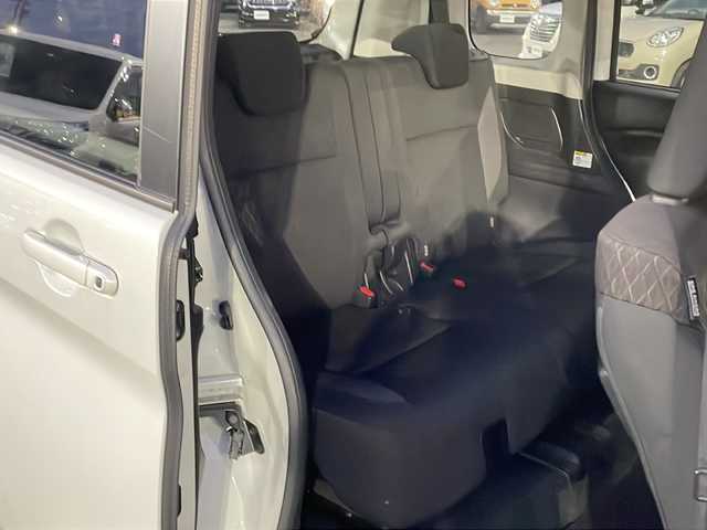 スズキ ソリオ バンディット HV MV 徳島県 2023(令5)年 5.6万km ピュアホワイトP 純正9型ナビ/全方位カメラ/VIEWスイッチ/デュアルブレーキサポートシステム/クルーズコントロール追従有/ヘッドアップディスプレイ/両側パワースライドドア/ドライブレコーダー前後/フルセグTV（走行中視聴可）/コーナーセンサー前後/純正フロアマット/USB入力端子/横滑り防止装置/レーンキープアシスト/盗難防止装置/オートライト/LEDヘッドライト/スマートキー