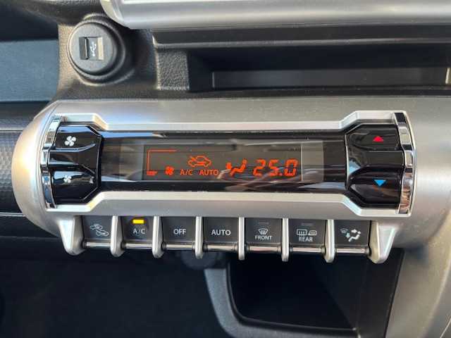 スズキ クロスビー HYBRID MZ 宮城県 2020(令2)年 8.2万km 青Ⅱ 登録時走行距離81871km/車線逸脱警告/衝突軽減システム/盗難防止システム/横滑り防止機能/シートヒーター/オートライト/全方位カメラ/ドアバイザー/ワンセグナビ/TV・CD/DVD・AM/FM・BT/フォグランプ/LEDヘッドライト