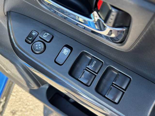 スズキ クロスビー HYBRID MZ 宮城県 2020(令2)年 8.2万km 青Ⅱ 登録時走行距離81871km/車線逸脱警告/衝突軽減システム/盗難防止システム/横滑り防止機能/シートヒーター/オートライト/全方位カメラ/ドアバイザー/ワンセグナビ/TV・CD/DVD・AM/FM・BT/フォグランプ/LEDヘッドライト