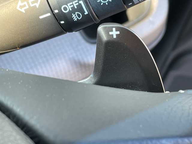 ホンダ ステップワゴン スパーダ ホンダセンシング 愛媛県 2016(平28)年 4.8万km ホワイトオーキッドパール ワンオーナー/純正9インチナビ/（フルセグ/AM/FM/Bluetooth/DVD)/ホンダセンシング/・衝突軽減ブレーキ/・誤発進抑制機能/・車線維持支援システム/・オートクルーズコントロール/両側パワースライドドア/バックカメラ/ETC/パドルシフト/オートライト/純正16インチアルミホイール/純正フロアマット/スマートキー×２