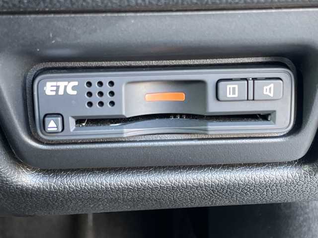 ホンダ ステップワゴン スパーダ ホンダセンシング 愛媛県 2016(平28)年 4.8万km ホワイトオーキッドパール ワンオーナー/純正9インチナビ/（フルセグ/AM/FM/Bluetooth/DVD)/ホンダセンシング/・衝突軽減ブレーキ/・誤発進抑制機能/・車線維持支援システム/・オートクルーズコントロール/両側パワースライドドア/バックカメラ/ETC/パドルシフト/オートライト/純正16インチアルミホイール/純正フロアマット/スマートキー×２