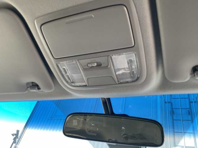 ホンダ ステップワゴン スパーダ ホンダセンシング 愛媛県 2016(平28)年 4.8万km ホワイトオーキッドパール ワンオーナー/純正9インチナビ/（フルセグ/AM/FM/Bluetooth/DVD)/ホンダセンシング/・衝突軽減ブレーキ/・誤発進抑制機能/・車線維持支援システム/・オートクルーズコントロール/両側パワースライドドア/バックカメラ/ETC/パドルシフト/オートライト/純正16インチアルミホイール/純正フロアマット/スマートキー×２