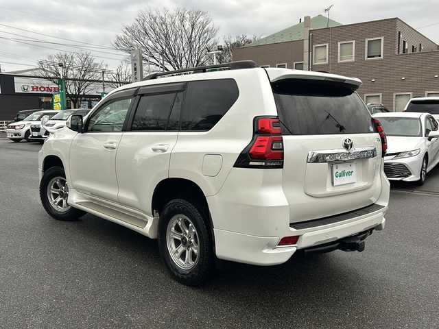 トヨタ ランドクルーザー プラド TX Lパッケージ 鳥取県 2017(平29)年 6.9万km ホワイトパールクリスタルシャイン ワンオーナー/フルタイム４WD/社外ナビ(ＫＥＮＷＯＯＤ、ＭＤＶ－Ｍ８０５Ｌ)/AM/FM、CD/DVD/Bluetooth、iPod/フルセグテレビ/純正１９インチアルミ４本積み込み/バックカメラ/クルーズコントロール/サンルーフ/ドアバイザー/プッシュスタート/ETC/ドライブレコーダー
