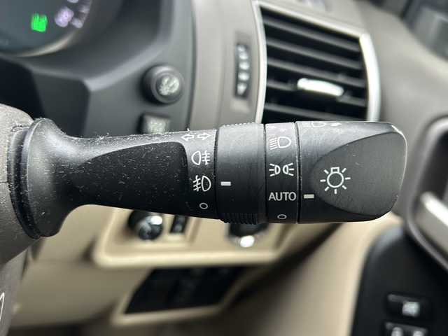 トヨタ ランドクルーザー プラド TX Lパッケージ 鳥取県 2017(平29)年 6.9万km ホワイトパールクリスタルシャイン ワンオーナー/フルタイム４WD/社外ナビ(ＫＥＮＷＯＯＤ、ＭＤＶ－Ｍ８０５Ｌ)/AM/FM、CD/DVD/Bluetooth、iPod/フルセグテレビ/純正１９インチアルミ４本積み込み/バックカメラ/クルーズコントロール/サンルーフ/ドアバイザー/プッシュスタート/ETC/ドライブレコーダー