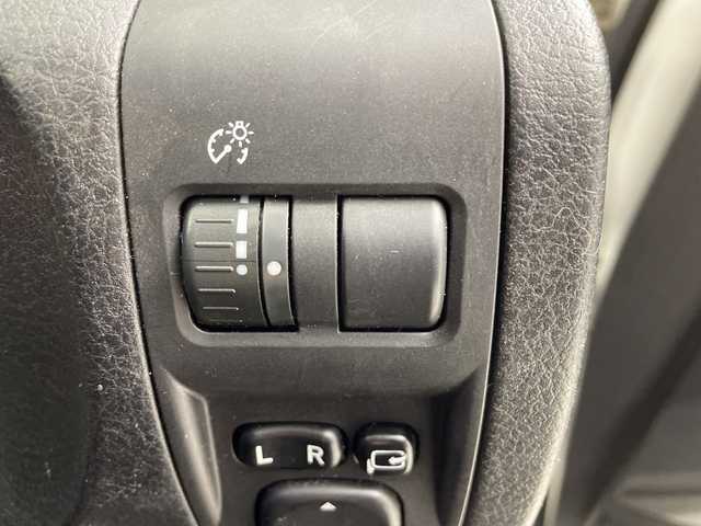 スバル フォレスター 2．0XS 福島県 2010(平22)年 10.2万km サテンホワイトパール /４WD//社外ナビ、TV（ワンセグ）、CD/　　　カロッツェリア（AVIC-MRZ07）//社外ドライブレコーダー（前後）//ビルトインETC//社外エンジンスターター//クルーズコントロール//運助シートヒーター//USB、AUX端子//純正フロアマット//キセノンヘッドライト//社外アルミホイール＋/　　　スタッドレスタイヤ４本車載//取説、保証書//スペアキー１本あり