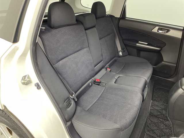 スバル フォレスター 2．0XS 福島県 2010(平22)年 10.2万km サテンホワイトパール /４WD//社外ナビ、TV（ワンセグ）、CD/　　　カロッツェリア（AVIC-MRZ07）//社外ドライブレコーダー（前後）//ビルトインETC//社外エンジンスターター//クルーズコントロール//運助シートヒーター//USB、AUX端子//純正フロアマット//キセノンヘッドライト//社外アルミホイール＋/　　　スタッドレスタイヤ４本車載//取説、保証書//スペアキー１本あり