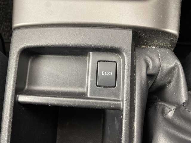 スバル フォレスター 2．0XS 福島県 2010(平22)年 10.2万km サテンホワイトパール /４WD//社外ナビ、TV（ワンセグ）、CD/　　　カロッツェリア（AVIC-MRZ07）//社外ドライブレコーダー（前後）//ビルトインETC//社外エンジンスターター//クルーズコントロール//運助シートヒーター//USB、AUX端子//純正フロアマット//キセノンヘッドライト//社外アルミホイール＋/　　　スタッドレスタイヤ４本車載//取説、保証書//スペアキー１本あり