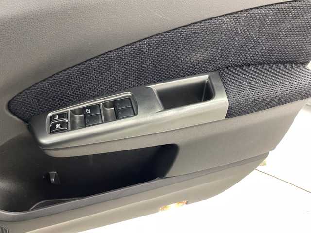 スバル フォレスター 2．0XS 福島県 2010(平22)年 10.2万km サテンホワイトパール /４WD//社外ナビ、TV（ワンセグ）、CD/　　　カロッツェリア（AVIC-MRZ07）//社外ドライブレコーダー（前後）//ビルトインETC//社外エンジンスターター//クルーズコントロール//運助シートヒーター//USB、AUX端子//純正フロアマット//キセノンヘッドライト//社外アルミホイール＋/　　　スタッドレスタイヤ４本車載//取説、保証書//スペアキー１本あり