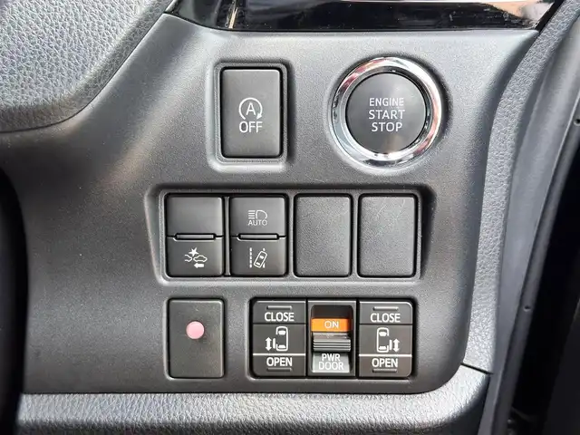 トヨタ ヴォクシー ZS 煌Ⅱ 宮城県 2019(平31)年 3万km ブラック セーフティセンス/・プリクラッシュセーフティ/・レーンディパーチャーアラート/・オートマチックハイビーム/・先行車発進告知機能/インテリジェントクリアランスソナー/純正9インチナビ（NSZT-Y68T）/・CD/DVD/・Bluetooth/・フルセグTV/バックカメラ/ビルトインETC2.0/ドライブレコーダー/両側パワースライドドア/革巻きステアリング/クルーズコントロール/ステアリングスイッチ/MTモード付AT/LEDヘッドランプ/フォグランプ/オートライト/スマートキー＆プッシュスタート/スペアキー/電動格納ミラー/純正16インチAW/純正フロアマット/純正ドアバイザー/Wエアバッグ