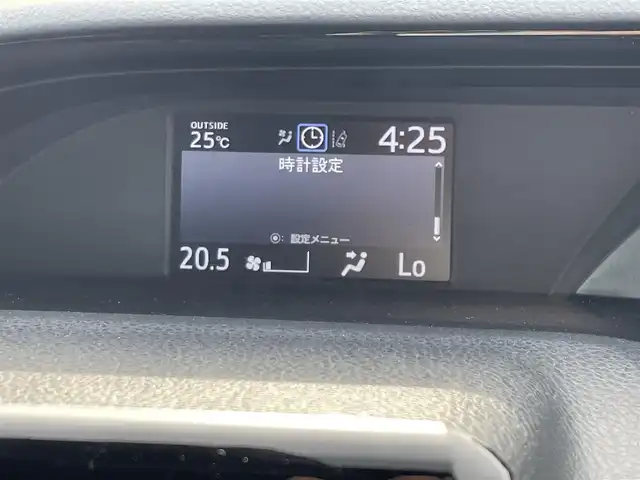 トヨタ ノア Si ダブルバイビーⅡ 愛媛県 2019(平31)年 5.6万km ラグジュアリーホワイトパールクリスタルシャインガラスフレーク 純正ナビ/フルセグTV/Bluetooth/バックカメラ/両側パワースライドドア/ドラレコ/ETC/クルーズコントロール/純正AW/純正フロアマット/LEDオートライト/オートマチックハイビーム/コーナーセンサー/レーンキープアシスト/ハーフレザー/USB入力端子/横滑り防止装置/衝突被害軽減システム/3列シート