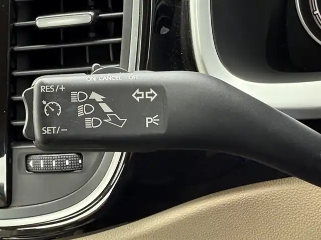 フォルクスワーゲン ザ・ビートル デザインマイスター 静岡県 2019(平31)年 5.9万km ディープブラックパールエフェクト ベージュレザーシート/ブラインドスポットアシスト/純正ナビ/(CD/DVD/Bluetooth/フルセグ)/バックカメラ/シートヒーター/スマートキー/ETC/純正フロアマット/純正17インチアルミホイール/フロントフォグランプ/保証書/取扱説明書