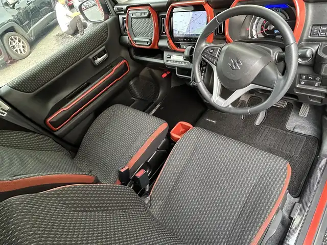 スズキ ハスラー HYBRID X 福岡県 2020(令2)年 2.7万km バーミリオンオレンジ/ガンメタリック2トーン ワンオーナー/純正9インチメモリナビ【3A103-59S00】/(AM/FM/CD/DVD/USB/Bluetooth/iPod/Smartphone Link/フルセグTV)/バックモニター/全方位モニター/スズキセーフティサポート/・デュアルカメラブレーキサポート/・誤発進抑制機能/・車線逸脱警報/・先行車発進お知らせ/・標識認識/・後退時ブレーキサポート/・後方誤発進抑制/・リヤパーキングセンサー/オートライト/純正15インチアルミホイール/前方ドライブレコーダー【91001384】/シートヒーター（D/N）/USBポート×1/プッシュスタート/アイドリングストップ/ステアリングスイッチ/純正フロアマット/電格ウィンカーミラー/ドアバイザー/スペアキー×1/保証書/取扱説明書/ナビ取扱説明書