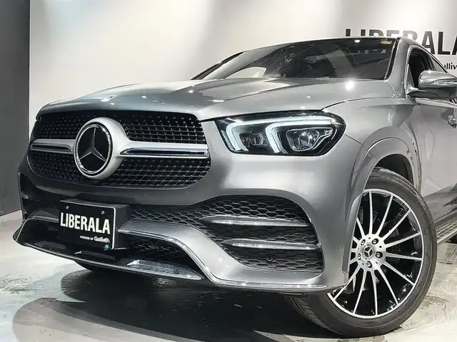 メルセデス・ベンツ ＧＬＥ４００ｄ 4MATIC クーペ スポーツ 道央・札幌 2022(令4)年 3.6万km セレナイトグレー ワンオーナー/パノラミックスライディングルーフ/AIR MATICサスペンション/AMGスタイリングパッケージ/本革シート(ナッパレザー/本革)/AMGスポーツステアリング/DYNAMIC SELECT/レーダーセーフティパッケージ/・アクティブディスタンスアシストディストロニック/・アクティブブレーキアシスト/・アクティブブラインドスポットアシスト/・アクティブレーンキーピングアシスト/・トラフィックサインアシスト/・PRE-SAFEプラス/360°カメラシステム/パークトロニック/マルチビームLEDヘッドライト(ウルトラハイビーム付)/アダプティブハイビームアシストプラス/アンビエントライト(64色)/EASY-PACK自動開閉テールゲート/本革巻ステアリング/メモリー付パワーシート/電動ランバーサポート/温冷機能付カップホルダー/エナジャイジングパッケージ/エアバランスパッケージ/シートヒーター(全席)/シートベンチレーター(D/N)/MBUX/・TVチューナー/Burmesterサラウンドサウンド/ヘッドアップディスプレイ/ワイヤレスチャージング