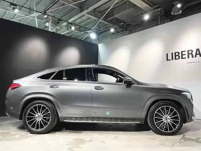 メルセデス・ベンツ ＧＬＥ４００ｄ 4MATIC クーペ スポーツ 道央・札幌 2022(令4)年 3.6万km セレナイトグレー ワンオーナー/パノラミックスライディングルーフ/AIR MATICサスペンション/AMGスタイリングパッケージ/本革シート(ナッパレザー/本革)/AMGスポーツステアリング/DYNAMIC SELECT/レーダーセーフティパッケージ/・アクティブディスタンスアシストディストロニック/・アクティブブレーキアシスト/・アクティブブラインドスポットアシスト/・アクティブレーンキーピングアシスト/・トラフィックサインアシスト/・PRE-SAFEプラス/360°カメラシステム/パークトロニック/マルチビームLEDヘッドライト(ウルトラハイビーム付)/アダプティブハイビームアシストプラス/アンビエントライト(64色)/EASY-PACK自動開閉テールゲート/本革巻ステアリング/メモリー付パワーシート/電動ランバーサポート/温冷機能付カップホルダー/エナジャイジングパッケージ/エアバランスパッケージ/シートヒーター(全席)/シートベンチレーター(D/N)/MBUX/・TVチューナー/Burmesterサラウンドサウンド/ヘッドアップディスプレイ/ワイヤレスチャージング
