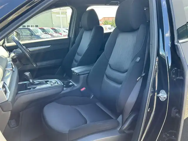 マツダ ＣＸ－８ XD 愛媛県 2018(平30)年 4.9万km ジェットブラックマイカ 禁煙車/登録時走行距離：48604km/メーカーオプション純正ナビ/BT/AM・FM/CD/DVD/後席フリップダウンモニター/クルーズコントロール/バックカメラ/トラクションコントロールシステム/純正アルミホイール/純正フロアマット/LEDヘッドライト/前後コーナーセンサー/3列シート