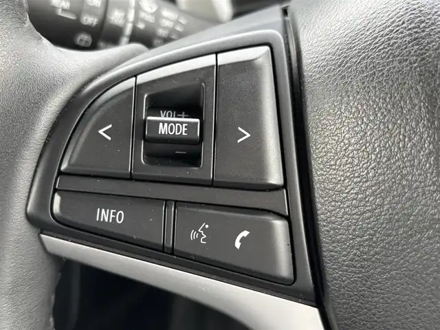 スズキ ハスラー HYBRID X 奈良県 2023(令5)年 0.6万km ピュアホワイトパール/ガンメタリック2トーン 純正9インチナビ(フルセグTV/CD/DVD/AM・FM/BT/AppleCarPlay/AndroidAuto)/アラウンドビューモニター/ビルトインETC/前後ドラレコ/シートヒーター(D/N席)/クルーズコントロール/デュアルカメラブレーキサポート/後退時ブレーキサポート/誤発進抑制機能/車線逸脱抑制機能/先行車発進お知らせ機能/ふらつき警報機能/アイドリングストップ機能/360°プレミアムUV＆IRカットガラス/ナノイーX搭載フルオートエアコン/LEDヘッドライト/純正15インチアルミホイール/純正フロアマット/スペアキー/保証書/取扱説明書
