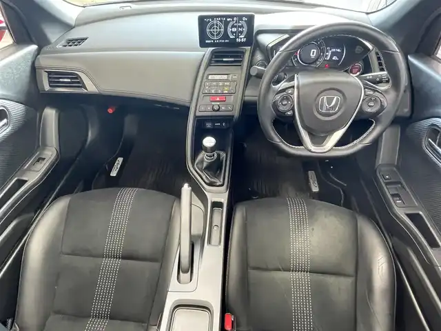 ホンダ Ｓ６６０ α 新潟県 2016(平28)年 3.6万km フレームレッド 6.1インチワイドディスプレイ/(AM/FM/BT)/バックカメラ/ETC/クルーズコントロール/ハーフレザーシート/革巻きステアリング/ステアリングスイッチ/AUTOライト/LEDヘッドライト/横滑り防止/プッシュスタート/スマートキー/純正アルミホイール/前:165/55/R15/後:195/45/R16