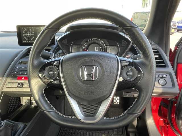 ホンダ Ｓ６６０ α 新潟県 2016(平28)年 3.6万km フレームレッド 6.1インチワイドディスプレイ/(AM/FM/BT)/バックカメラ/ETC/クルーズコントロール/ハーフレザーシート/革巻きステアリング/ステアリングスイッチ/AUTOライト/LEDヘッドライト/横滑り防止/プッシュスタート/スマートキー/純正アルミホイール/前:165/55/R15/後:195/45/R16
