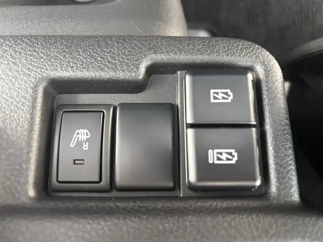 スズキ ワゴンＲ スマイル HYBRID X 奈良県 2023(令5)年 0.3万km オフブルーM ワンオーナー車 /純正8インチナビ /全方位モニター /LEDヘッドライト /シートヒーター /衝突軽減ブレーキ /両側パワースライドドア /フルセグTV /純正フロアマット /純正フロアマット /スペアキー /スマートキー