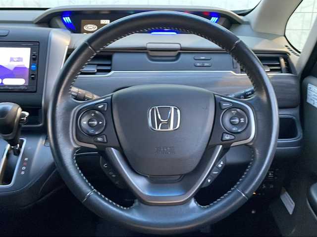 ホンダ フリード G ホンダセンシング 栃木県 2016(平28)年 4.9万km ブルーホライゾンM 純正ナビ/ワンセグ/Bluetooth/CD/バックカメラ/両側パワースライドドア/ビルトインETC/純正フロアマット/純正ドアバイザー/ドライブレコーダー/アクティブコーナリングライト/ホンダセンシング/●衝突軽減ブレーキ〈CMBS〉/●誤発進抑制機能/●ACC〈アダプティブ・クルーズ・コントロール〉/●LKAS〈車線維持支援システム〉/●歩行者事故低減ステアリング/●路外逸脱抑制機能/●先行車発進お知らせ機能/●標識認識機能