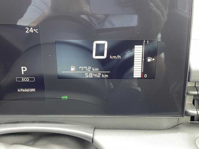 日産 セレナ e－パワー オーテック 東京都 2023(令5)年 0.6万km ダイヤモンドブラック ワンオーナー/フルセグTV/B・T/AM/FM/HDMI//アラウンドビューモニター/インテリジェントエマージェンシーブレーキ/プロパイロット/両側パワースライドドア/デジタルインナーミラー/ブラインドスポットモニター/革シート/シートヒーター1.2列目/ステアリングヒーター/両側パワースライドドア/ハンドルサポート/LEDヘッドライト/フォグライト/ETC