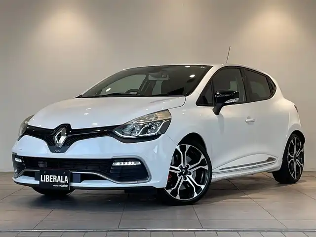 ルノー ルーテシア スポール トロフィー 愛知県 2015(平27)年 5.1万km 白 ＤＩＡＴＯＮＥＳＯＵＤＮＡＶＩ　/フロントツイーター　/Ｂｌｕｅｔｏｏｔｈ　/フルセグＴＶ　/Ｒ．Ｓ．ＤＲＩＶＥ　/パドルシフト　/ＥＴＣ　/ドライビングレコーダー　/社外レーダー/プッシュスタート/アイドリングストップ