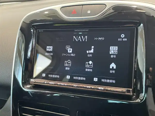 ルノー ルーテシア スポール トロフィー 愛知県 2015(平27)年 5.1万km 白 ＤＩＡＴＯＮＥＳＯＵＤＮＡＶＩ　/フロントツイーター　/Ｂｌｕｅｔｏｏｔｈ　/フルセグＴＶ　/Ｒ．Ｓ．ＤＲＩＶＥ　/パドルシフト　/ＥＴＣ　/ドライビングレコーダー　/社外レーダー/プッシュスタート/アイドリングストップ